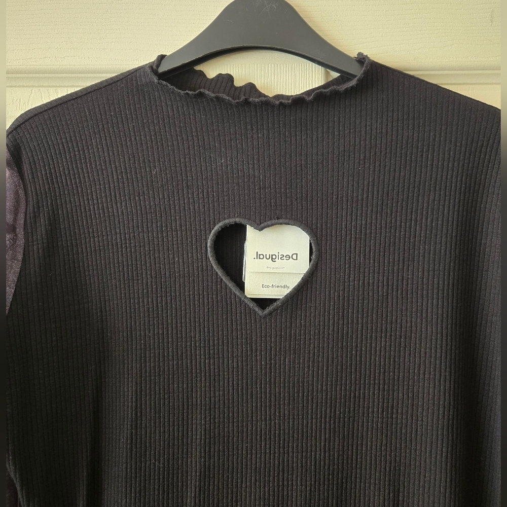 Desigual Black Dress with Lavender Sleeves - Picture 4 of 12